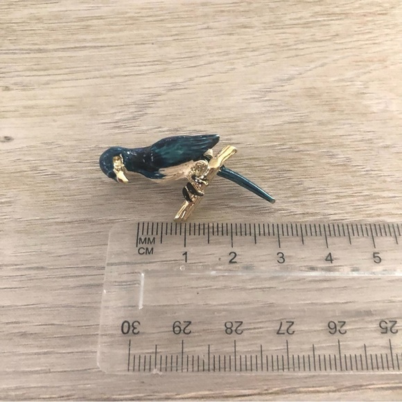Vintage Blue Parrot Brooch - Picture 3 of 3
